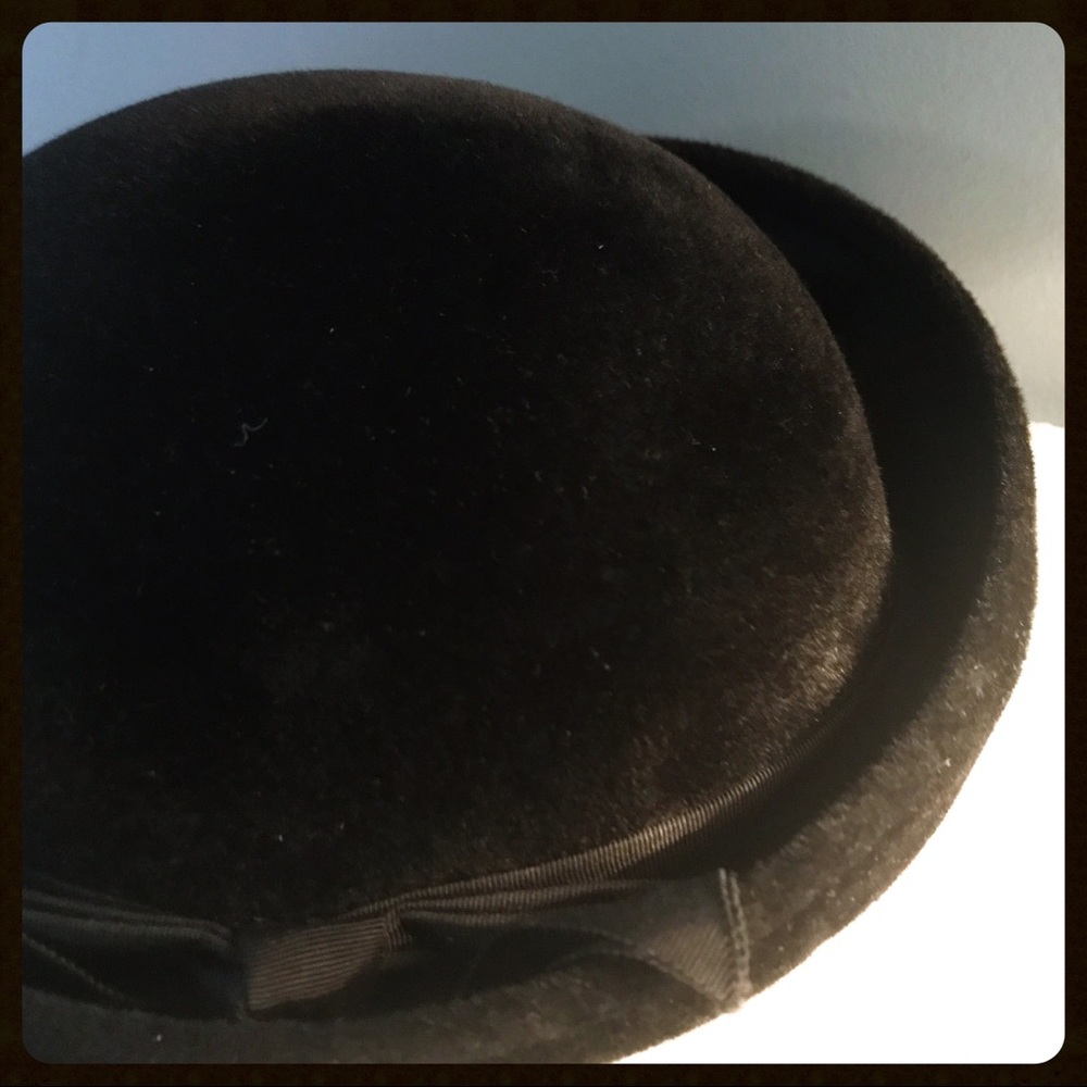 🎩 💕1950’s DARLING BLACK HAT!!🌷⭐️ - Picture 5 of 8